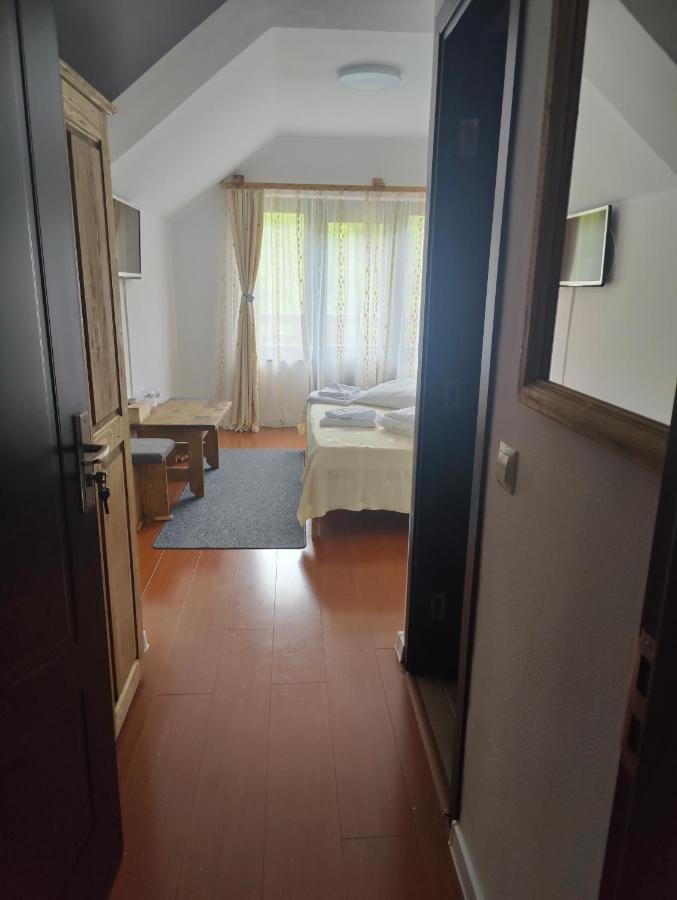 Pensiunea Trei Brazi Arieseni Exterior photo